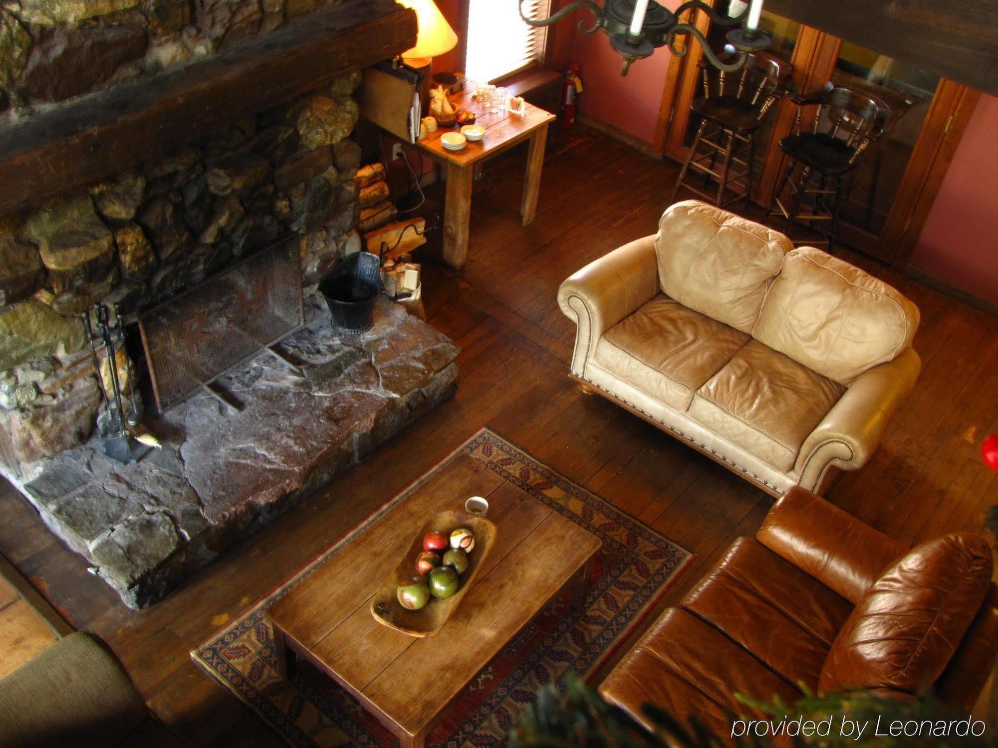 Rico Hotel Mountain Lodge Bilik gambar